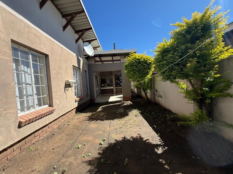 3 Bedroom Property for Sale in Waterval East North West